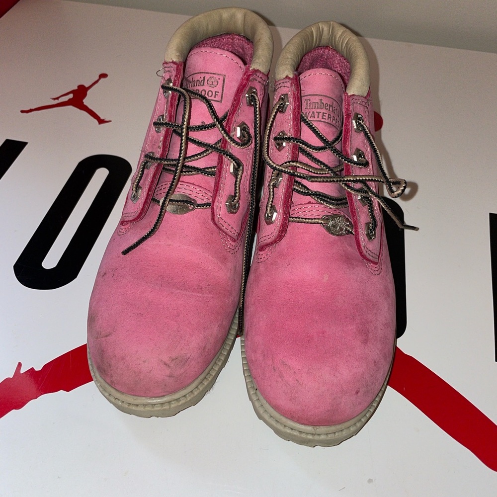 Pink Timberland boots - Picture 3 of 3